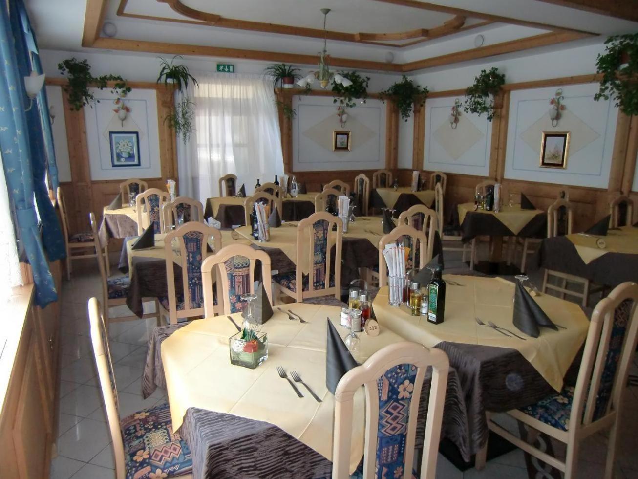 Hotel Miramonti Bedollo Bagian luar foto
