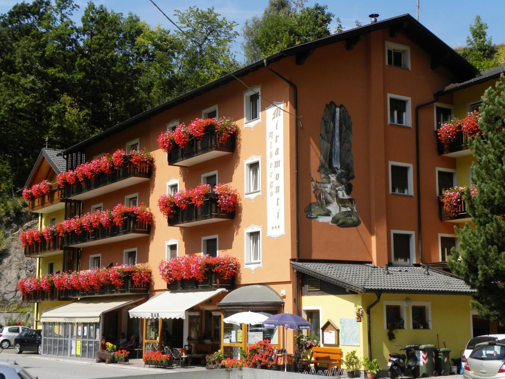 Hotel Miramonti Bedollo Bagian luar foto